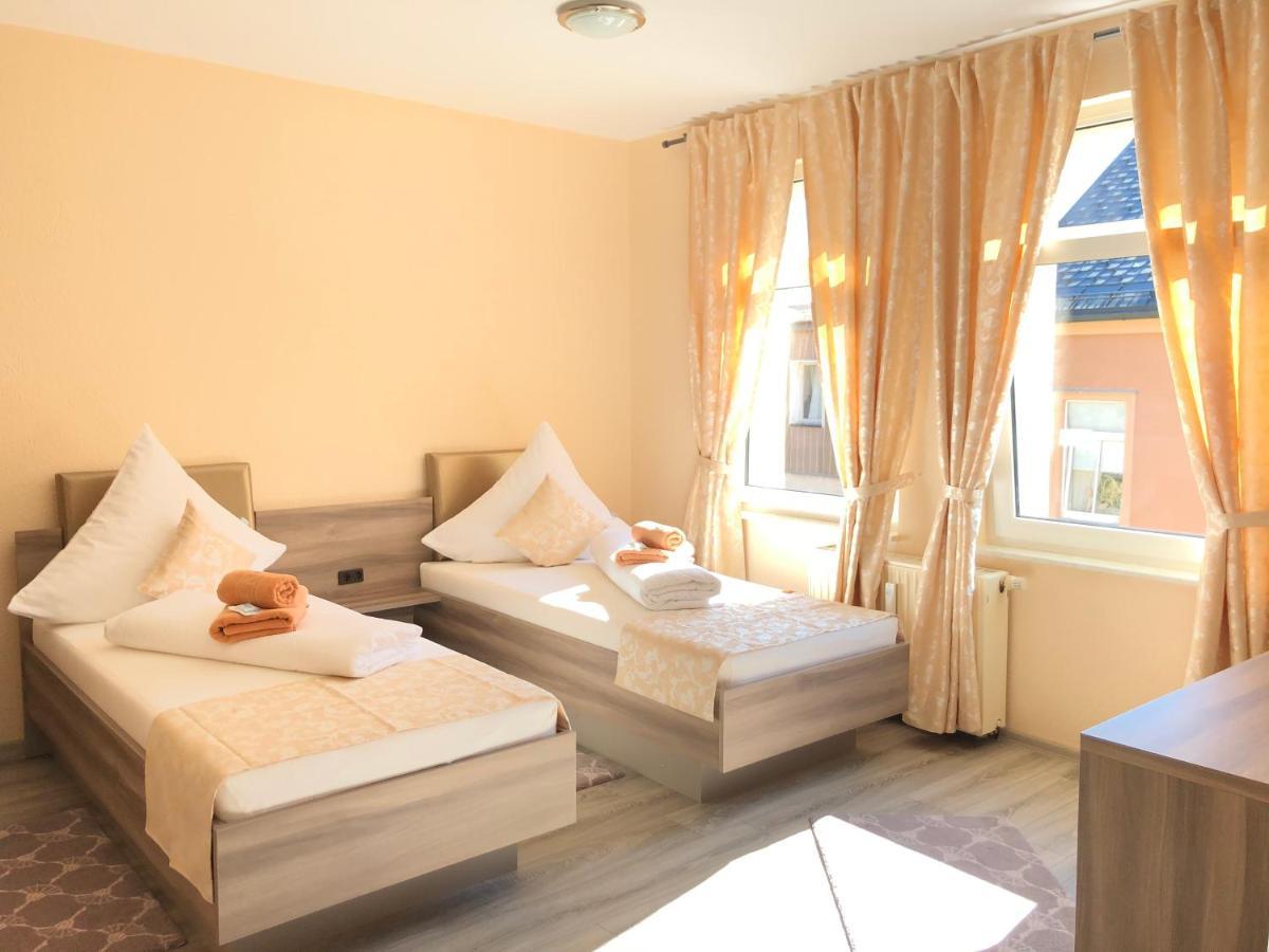 Pension Goldenes Vogtland Adorf Extérieur photo